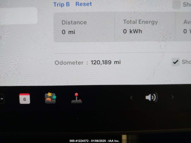 2021 TESLA MODEL Y 5YJYGDEE9MF109820 Photo 6