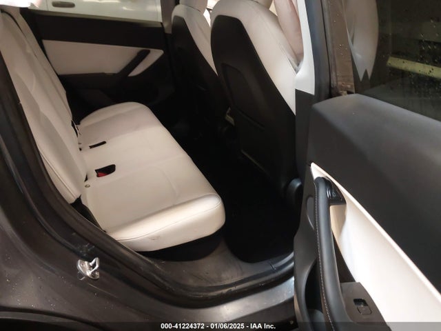 2021 TESLA MODEL Y 5YJYGDEE9MF109820 Photo 7