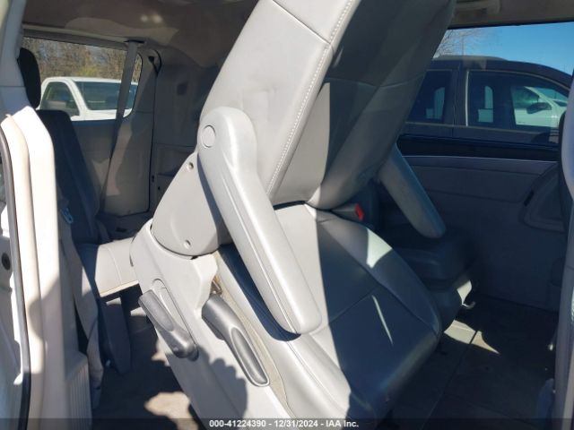 2C4RVABG8ER135247 Volkswagen ROUTAN SE