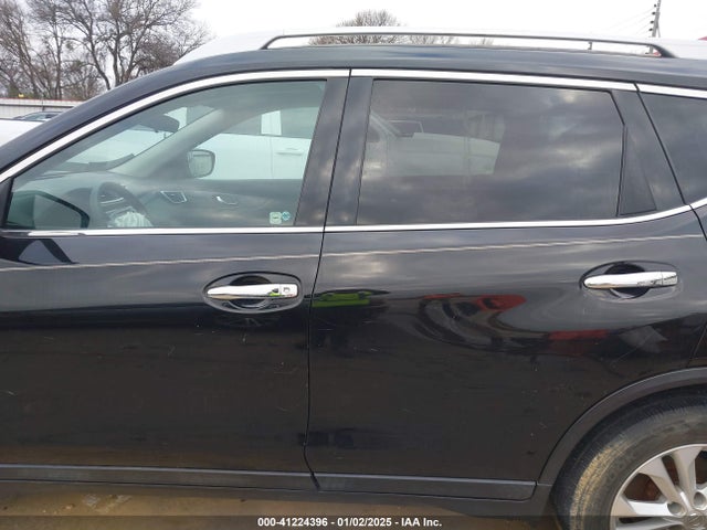 5N1AT2MN0GC756963 Nissan ROGUE SV