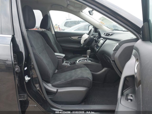 5N1AT2MN0GC756963 Nissan ROGUE SV