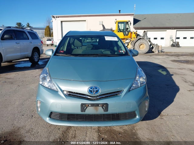 Toyota Prius V Two 2014 JTDZN3EU2EJ006518 Image 12