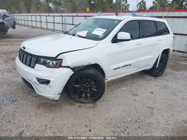1C4RJEAG2JC460158 Jeep Grand Cherokee Altitude 4x2