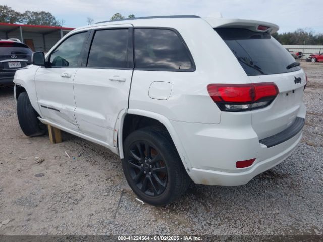 1C4RJEAG2JC460158 Jeep Grand Cherokee Altitude 4x2
