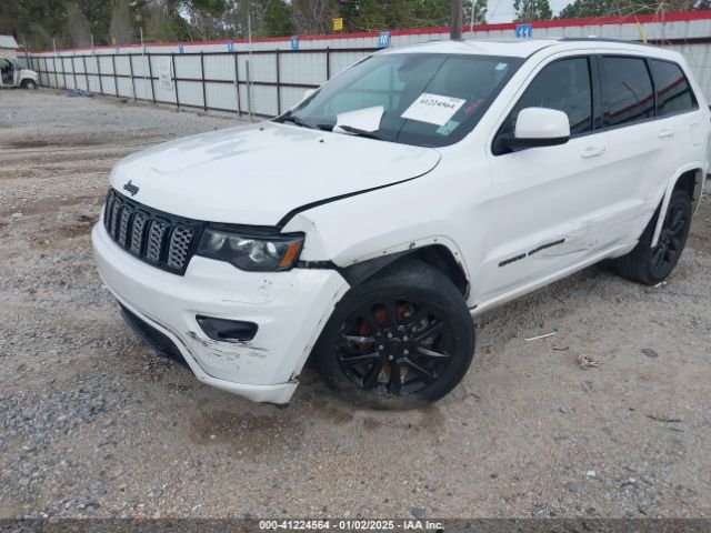 1C4RJEAG2JC460158 Jeep Grand Cherokee Altitude 4x2