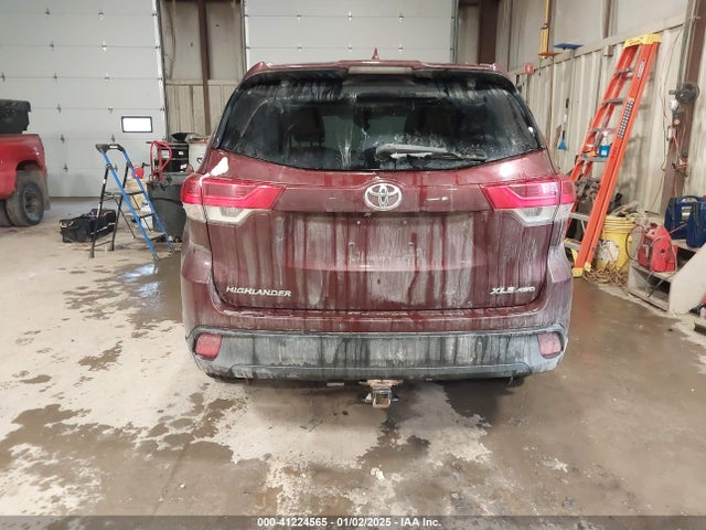 Toyota Highlander Xle 2018 5TDJZRFH6JS867817 Image 16