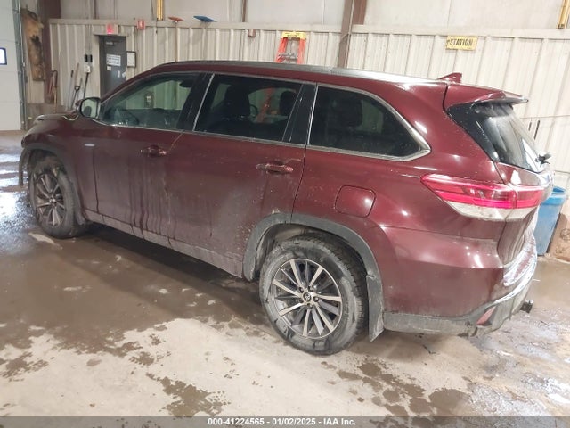 Toyota Highlander Xle 2018 5TDJZRFH6JS867817 Image 3