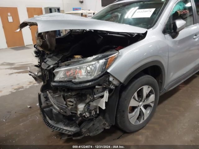 4S4WMAFD0K3444023 Subaru Ascent Premium