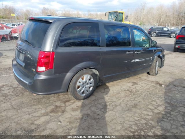2C4RDGBG5KR572009 Dodge Grand Caravan Se