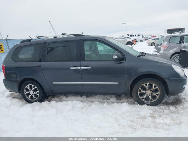 KNDMH4C70E6579070 KIA Sedona