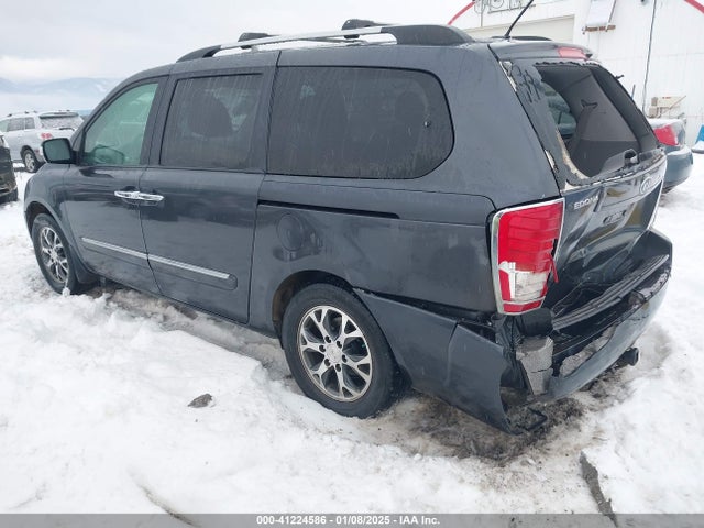 KNDMH4C70E6579070 KIA Sedona