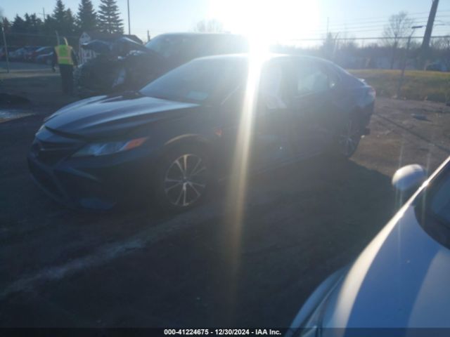 4T1B11HK6JU586064 Toyota CAMRY SE
