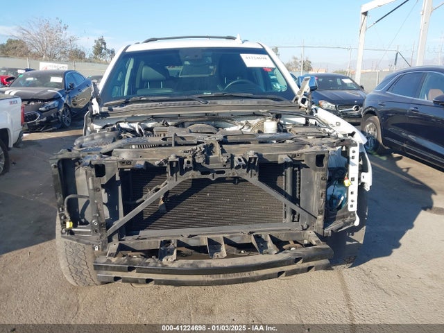 Chevrolet Suburban Ltz 2016 1GNSCJKC8GR231724 Image 13