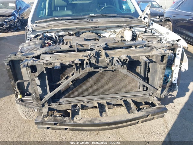 Chevrolet Suburban Ltz 2016 1GNSCJKC8GR231724 Image 18