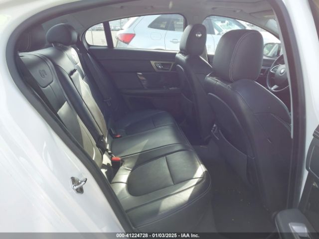 SAJWA0JH8FMU68816 Jaguar Xf Xfr