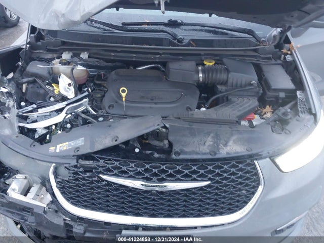 2C4RC1BG0NR133417 Chrysler Pacifica Touring L