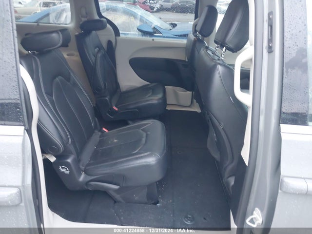 2C4RC1BG0NR133417 Chrysler Pacifica Touring L