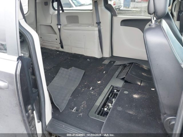 2C4RDGCG8KR672250 Dodge Grand Caravan Sxt