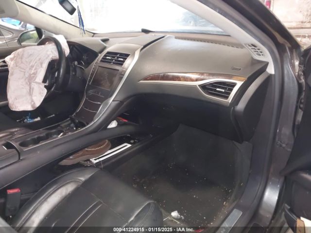 3LN6L2LU7GR602024 Lincoln MKZ HYBRID