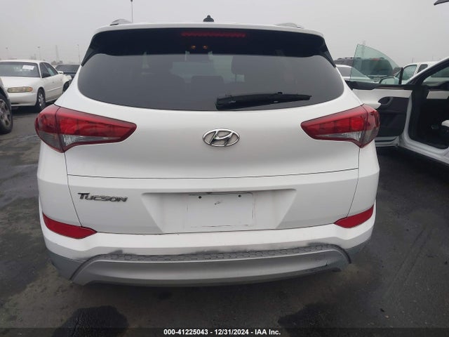Hyundai TUCSON SE 2017 KM8J33A44HU580836 Image 17
