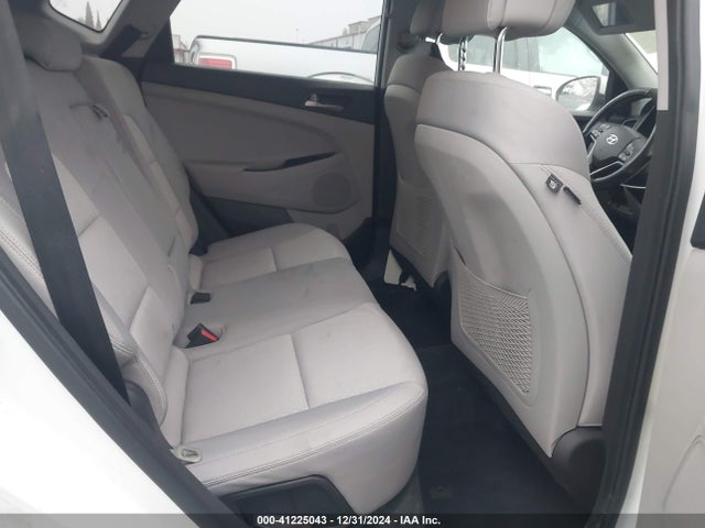 Hyundai TUCSON SE 2017 KM8J33A44HU580836 Image 8