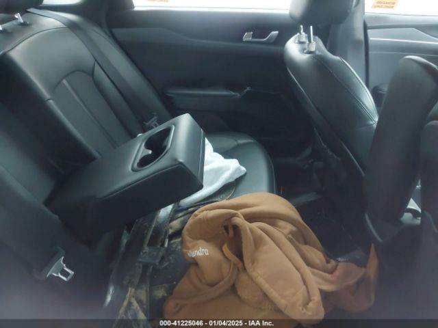 5XXG64J23NG147407 KIA K5 Gt-line