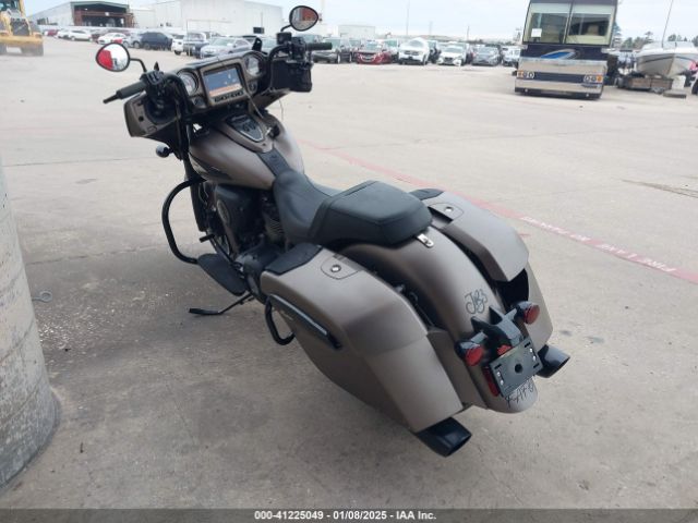 2019 INDIAN MOTORCYCLE CO. CHIEFTAIN 56KTCDAA0K3372548 Photo 2