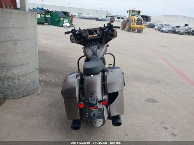 2019 INDIAN MOTORCYCLE CO. CHIEFTAIN 56KTCDAA0K3372548 Photo 5
