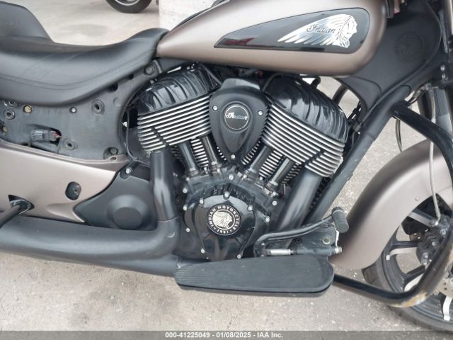 2019 INDIAN MOTORCYCLE CO. CHIEFTAIN 56KTCDAA0K3372548 Photo 7