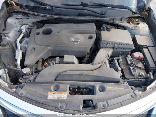 Nissan Altima 2.5 S 2015 1N4AL3AP1FN385904 Image 10