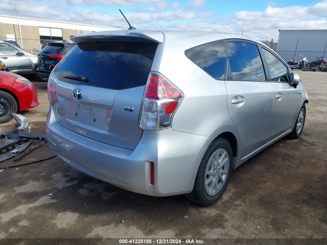 Toyota Prius V Two 2015 JTDZN3EU2FJ037348 Image 4