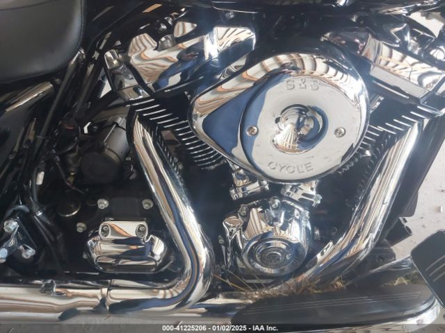 2023 HARLEY-DAVIDSON FLTRX 1HD1KHC1XPB677085 Photo 7