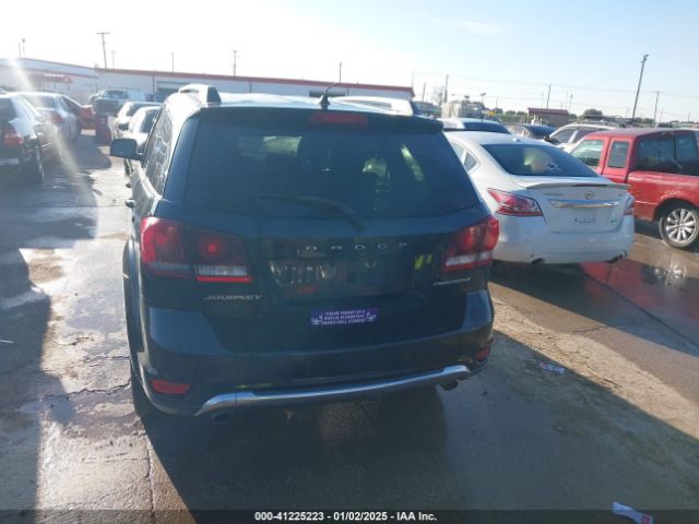 3C4PDCGG5FT697863 Dodge Journey Crossroad
