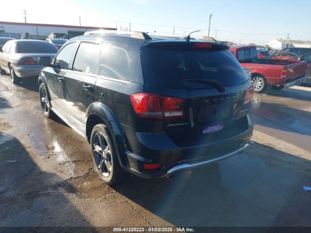 3C4PDCGG5FT697863 Dodge Journey Crossroad