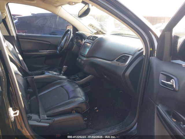 3C4PDCGG5FT697863 Dodge Journey Crossroad