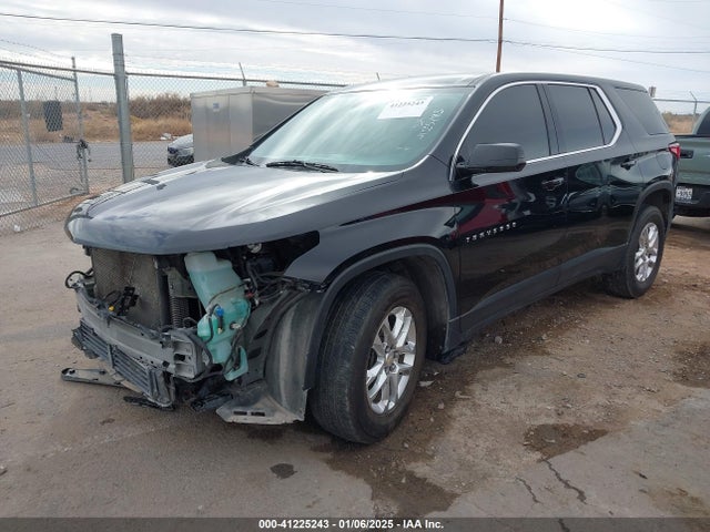 Chevrolet Traverse Ls 2019 1GNERFKW8KJ122044 Image 2