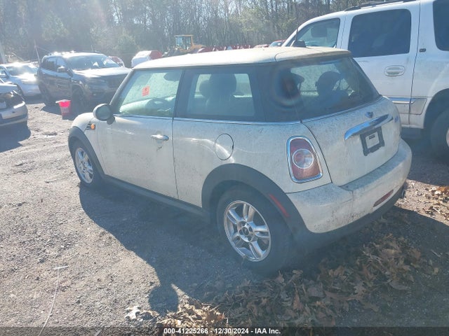 2013 MINI HARDTOP WMWSU3C57DT681636 Photo 2