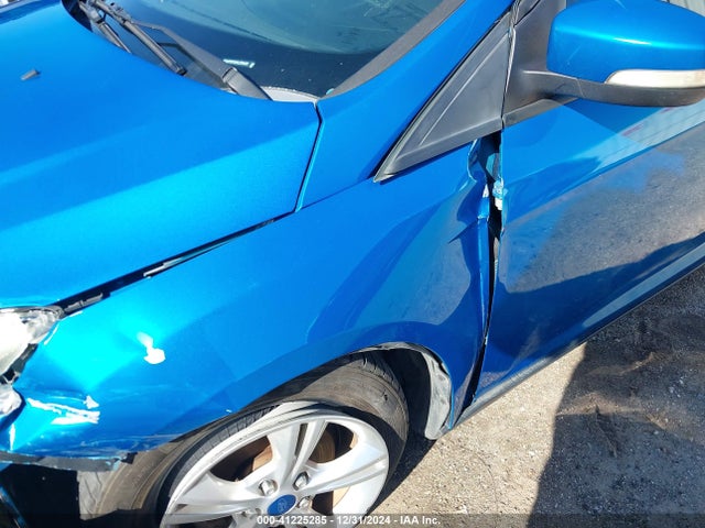 Ford FOCUS SE 2014 1FADP3F23EL229422 Image 17