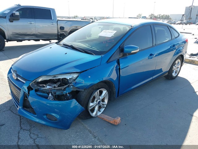 Ford FOCUS SE 2014 1FADP3F23EL229422 Image 2