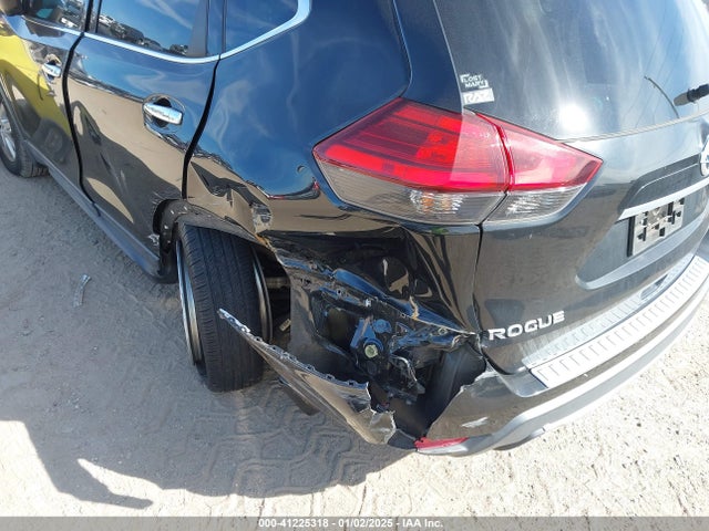 Nissan ROGUE SV 2017 5N1AT2MV2HC817912 Image 6