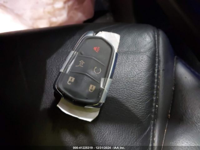 1GYKNCRS8JZ184322 Cadillac XT5 LUXURY