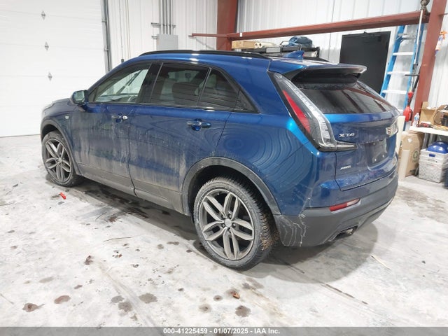 2019 CADILLAC XT4 1GYFZFR44KF167125 Photo 2
