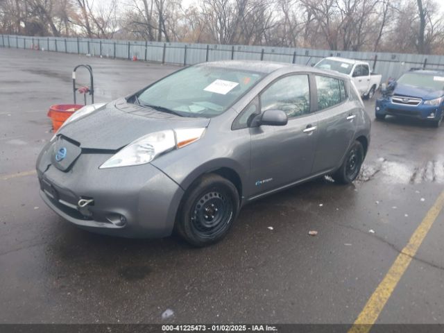 1N4AZ0CP8FC313734 Nissan LEAF S