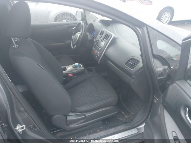 1N4AZ0CP8FC313734 Nissan LEAF S