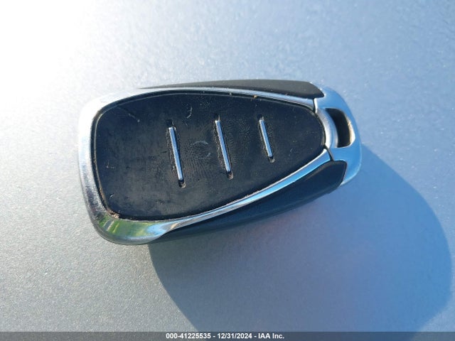 Chevrolet EQUINOX LT 2019 3GNAXUEV4KS500483 Image 11