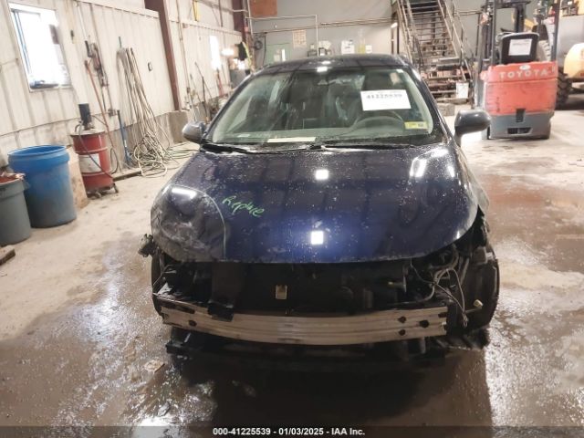 JTDEPRAE8LJ073809 Toyota COROLLA LE