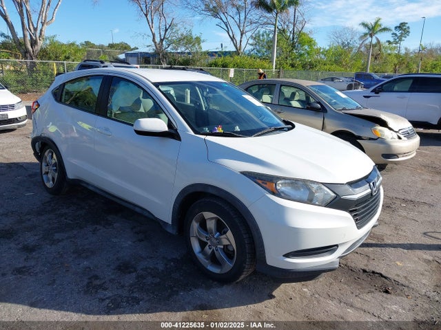 Honda HR-V LX 2018 3CZRU5H32JM722330 Image 1