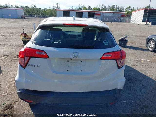 Honda HR-V LX 2018 3CZRU5H32JM722330 Image 16
