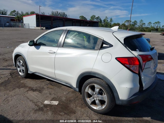 Honda HR-V LX 2018 3CZRU5H32JM722330 Image 3