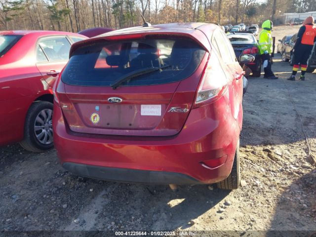 3FADP4EJ1FM135733 Ford FIESTA SE
